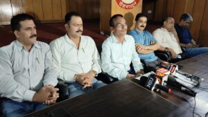 उत्तराखण्ड ठेकेदार संयुक्त जन मंच समिति ने अधिकारीयों को दिया तीन दिन का अल्टीमेटम। NIU 