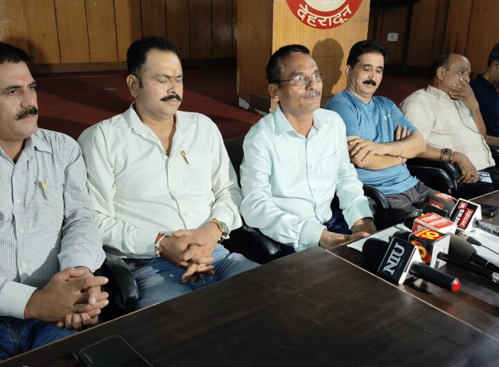 उत्तराखण्ड ठेकेदार संयुक्त जन मंच समिति ने अधिकारीयों को दिया तीन दिन का अल्टीमेटम। NIU