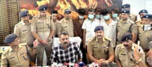 स्विफ्ट कार की चेकिंग में खुला करोड़ों की डिजिटल मनी ट्रेल का राज