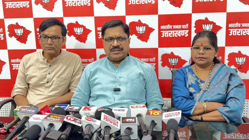SIR प्रक्रिया पर कांग्रेसी विरोध, घुसपैठियों एवं अवैध वोटरों को बचाने की कोशिश, भाजपा की चुनावी हैट्रिक से कांग्रेसी झूठ का गुब्बारा फटना तय : तरुण बसल। NIU 