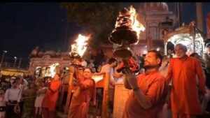 हरकी पौड़ी से सेवा संकल्प अभियान का शुभारंभ हरकी पौड़ी से सेवा संकल्प अभियान का शुभारंभ