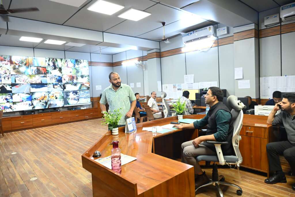उच्च हिमालयी क्षेत्रों में हुई बर्फबारी के बाद ट्रेकिंग पर गए 22 सदस्यों का आज रेस्क्यू
