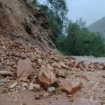 उत्तराखंड के पिथौरागढ़ जनपद में बीस सड़क मार्ग बंद
