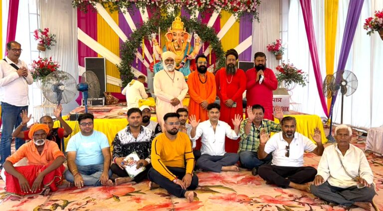 ननिहाल में विराजे गणपति, दक्षेश्वर महादेव मंदिर में विधिवत हुई प्रतिमा स्थापना
