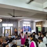 उत्तराखंड आयुर्वेद विश्वविद्यालय हरिद्वार के चिकित्सको ने स्वामी विवेकानंद एकेडमी जूनियर हाई स्कूल के बच्चों एवं ग्रामीणों के स्वास्थ्य की जांच कर वितरित की निशुल्क औषधियां