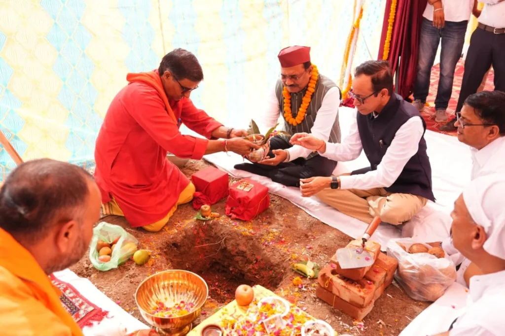 मुख्य सचिव ने किया आईआईएम काशीपुर के देहरादून कैंपस का भूमिपूजन