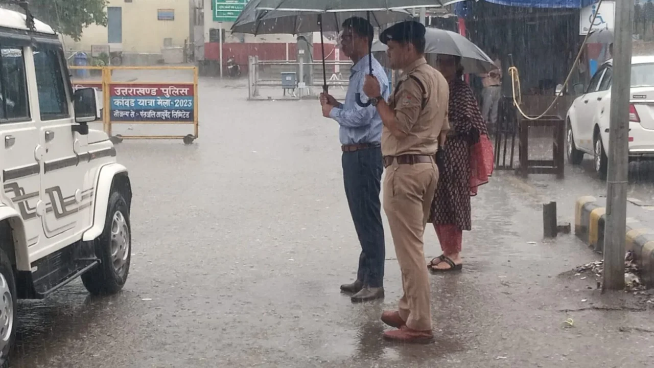 जिलाधिकारी मयूर दीक्षित के निर्देश पर हरिद्वार रेलवे स्टेशन क्षेत्र की यातायात व्यवस्था को सुव्यवस्थित करने के लिए संयुक्त स्थलीय निरीक्षण किया गया जिलाधिकारी मयूर दीक्षित के निर्देश पर हरिद्वार रेलवे स्टेशन क्षेत्र की यातायात व्यवस्था को सुव्यवस्थित करने के लिए संयुक्त स्थलीय निरीक्षण किया गया