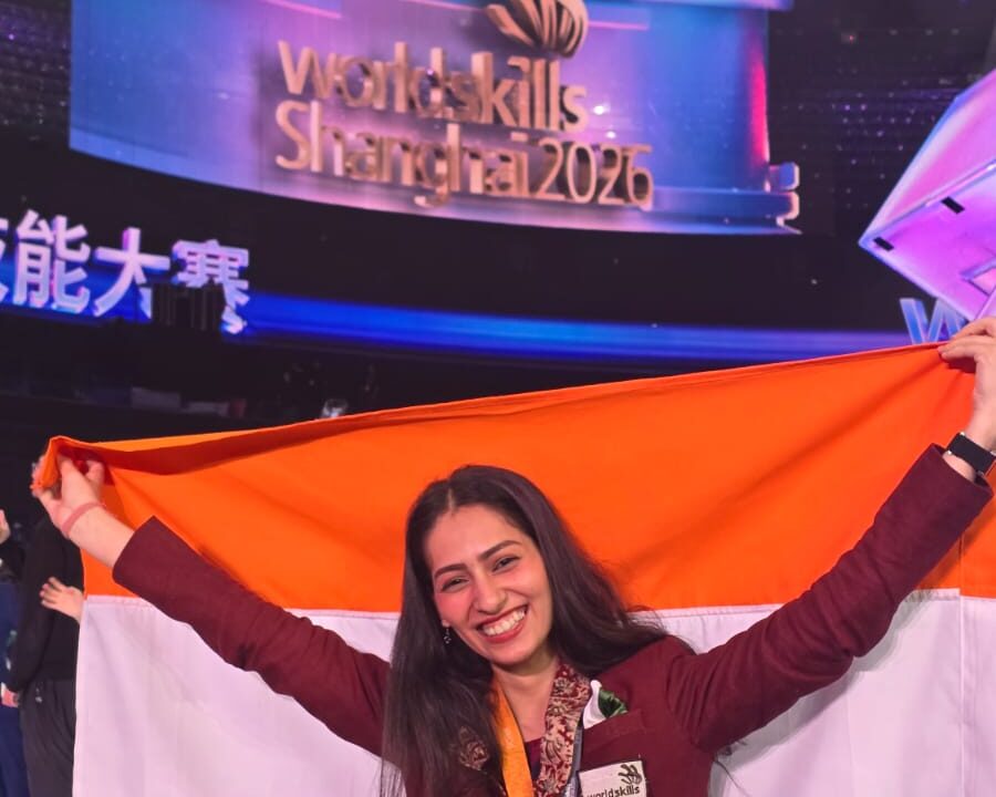 वर्ल्डस्किल्स प्रतियोगिता-2026 में उत्तराखंड की सानिया जोशी एवं पार्थ वोहरा ने भारत के लिए जीते रजत पदक
