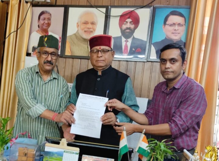 गढ़वाली एवं कुमाउंनी भाषा को संविधान की आठवीं अनुसूची में शामिल करने की उठी मांग, सरकार भाषाओं के लिए करेगी काम: भाषा मंत्री । NIU