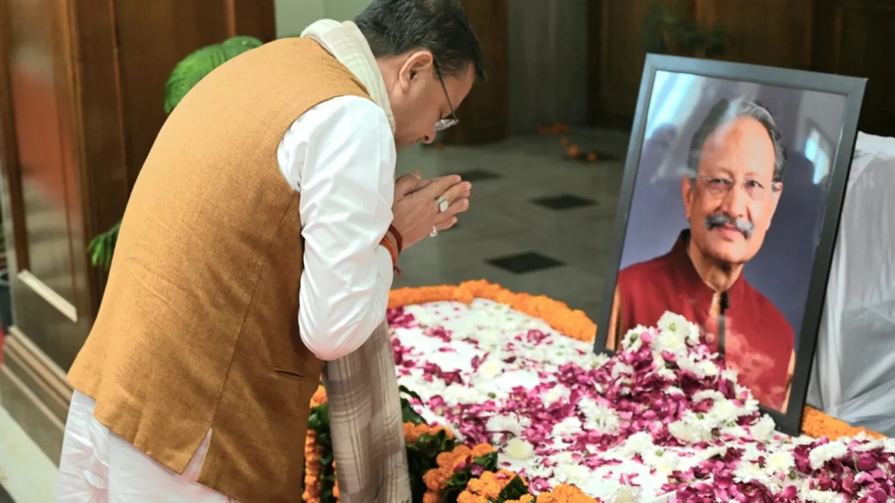 मुख्यमंत्री श्री पुष्कर सिंह धामी  ने विधानसभा में पूर्व मुख्यमंत्री स्वर्गीय मेजर जनरल भुवन चन्द्र खण्डूड़ी को दी भावभीनी श्रद्धांजलि