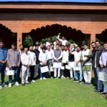 मुख्यमंत्री श्री पुष्कर सिंह धामी से उत्तराखण्ड के तीन दिवसीय भ्रमण पर आए हरियाणा के युवाओं ने की भेंट