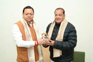 गैरसैंण में सियासी हलचल के बीच CM धामी और नेता प्रतिपक्ष यशपाल आर्य की मुलाकात