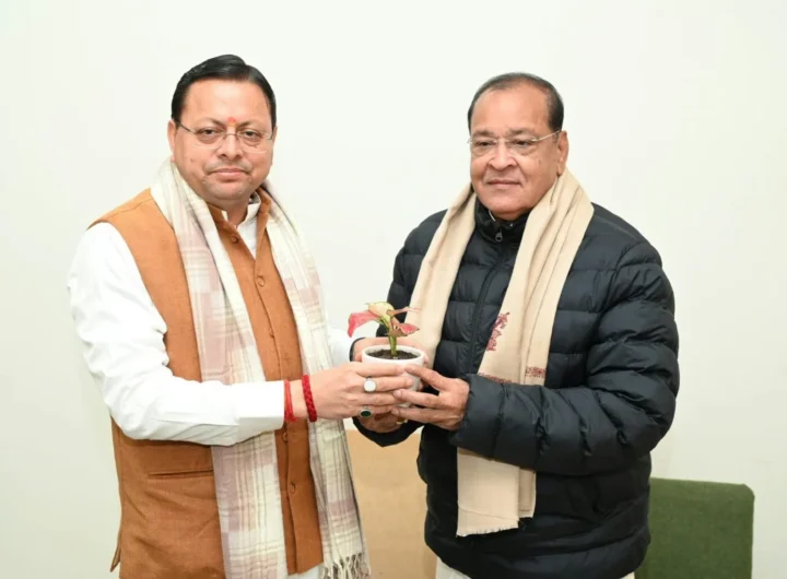 गैरसैंण में सियासी हलचल के बीच CM धामी और नेता प्रतिपक्ष यशपाल आर्य की मुलाकात