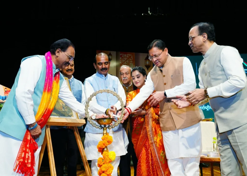 मुख्यमंत्री श्री पुष्कर सिंह धामी ने अंतरराष्ट्रीय महोत्सव- 2026 के समापन समारोह में किया प्रतिभाग