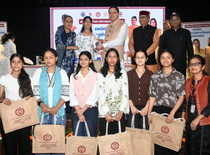 बेटियों की प्रतिभा को सम्मान देना और उन्हें सशक्त बनाने की दिशा में सरकार कर रही लगातार कार्य-रेखा आर्या । NIU