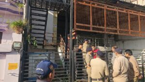 दून पुलिस का सत्यापन अभियान लगातार जारी,अलग-अलग थाना क्षेत्रों मे पुलिस द्वारा वृहद स्तर पर चल रहा सत्यापन अभियान। NIU