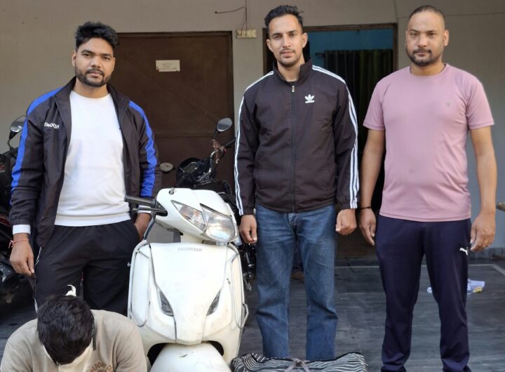 अवैध शराब के साथ युवक गिरफ्तार, स्कूटी से 48 क्वार्टर व्हिस्की और 24 कैन बियर बरामद। NIU